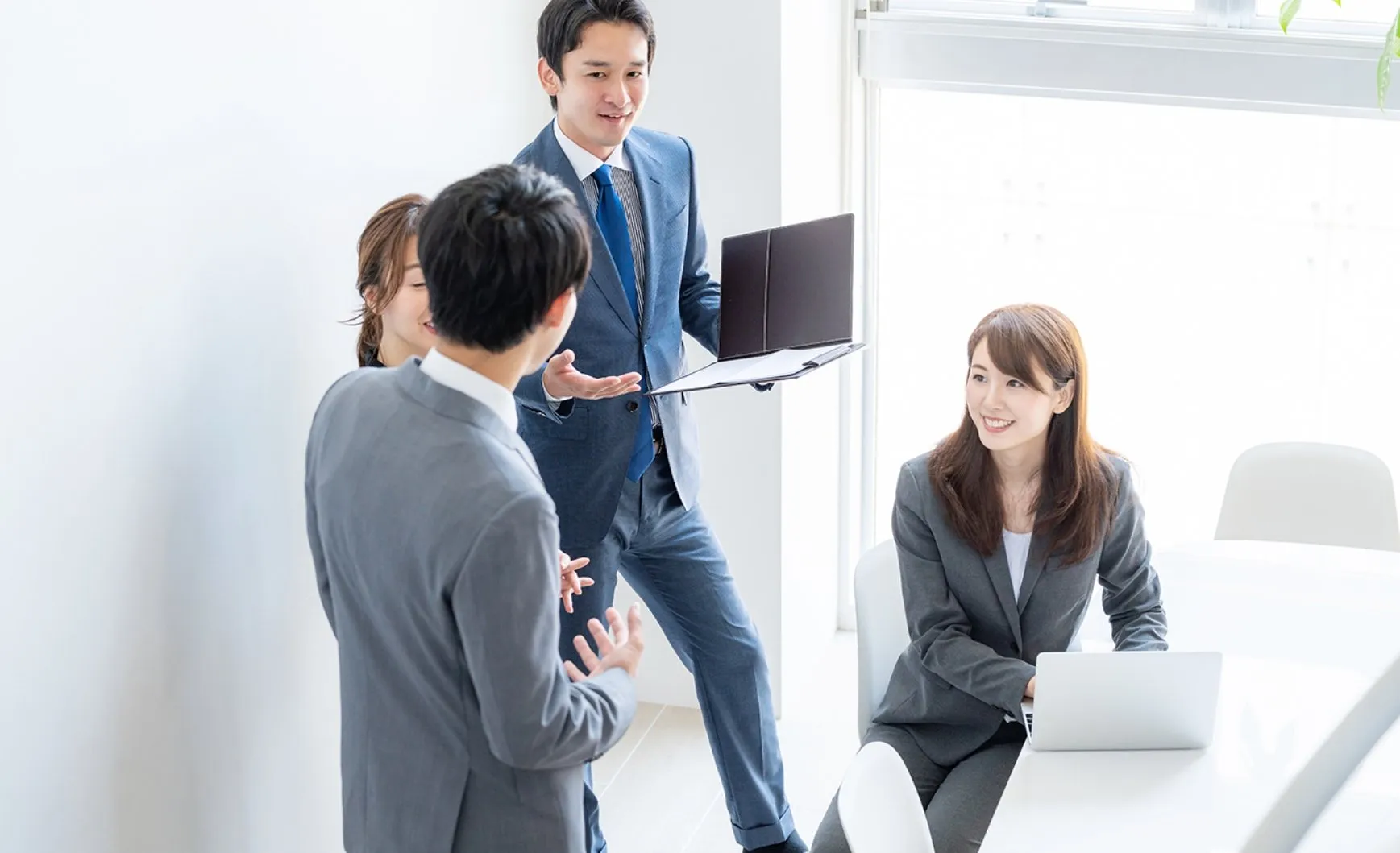 プロフェッショナルサービスとは？